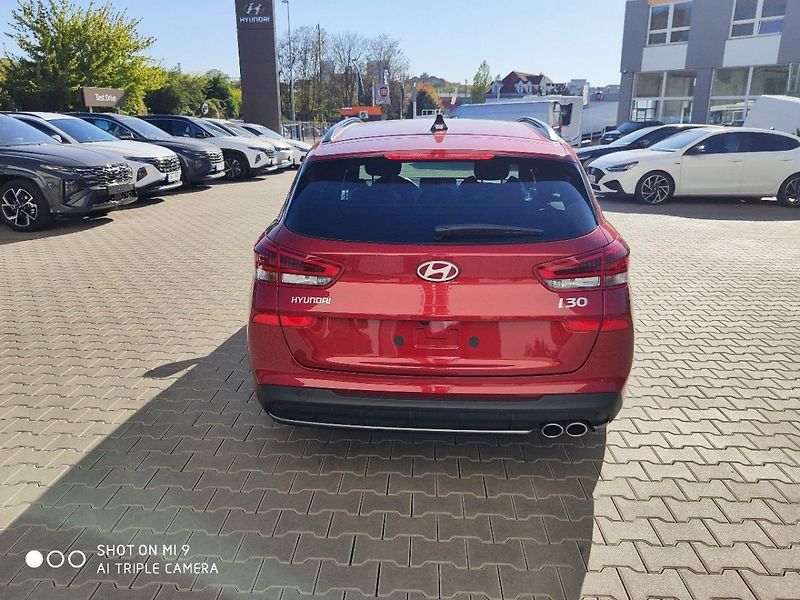 Hyundai i30 WG 26 1,6TGDI DCT N LINE - fotka 4 z 7