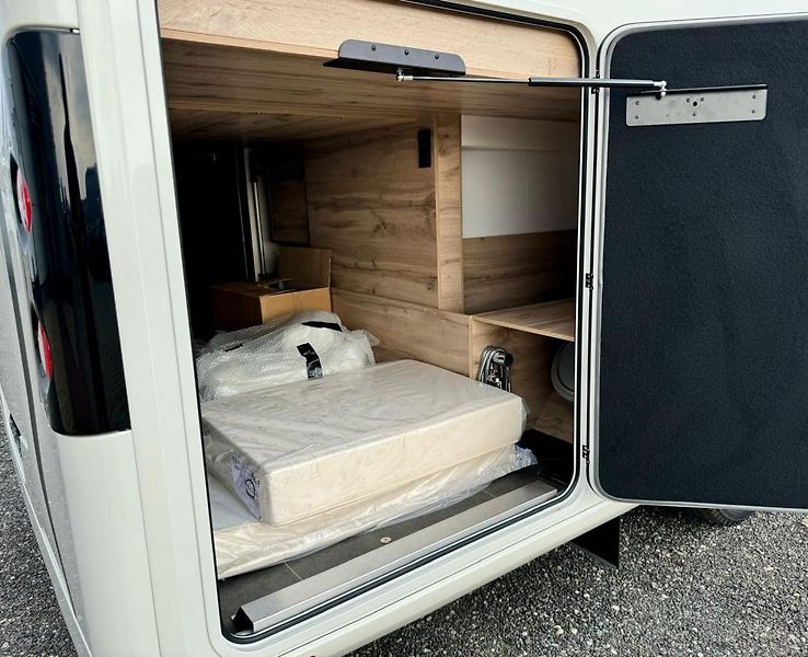 LeVoyageur (2025) 7.8GJL Eterna + BONUS - fotka 8 z 41