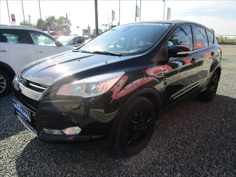 Ford Kuga 1.5 EcoBoost AWD, automat - fotka 1 z 42