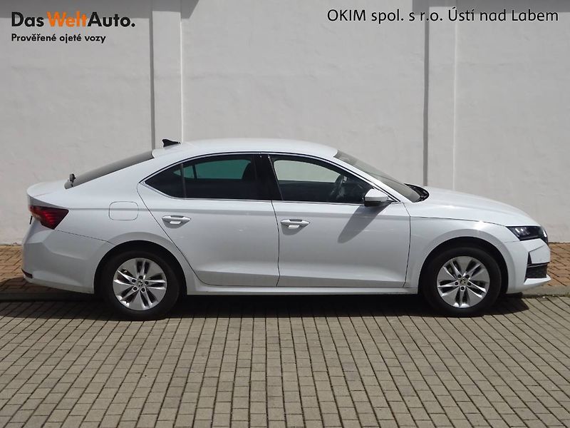 Škoda Octavia (2024) 1,5TSi M-Hev/110kW Top Selecti - fotka 25 z 27