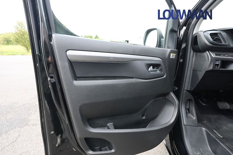 Toyota ProAce Verso 5D - L1 - 2.0L Diesel  - 8 AT - fotka 14 z 25