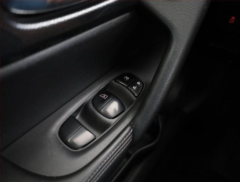 Nissan X-Trail (2017) 2.0 dCi, 4X4, 7 míst - fotka 17 z 21