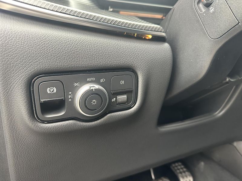 Mercedes-Benz Třídy V (2024) 300d 174kW 4M AMG LONG NT K360 - fotka 51 z 58