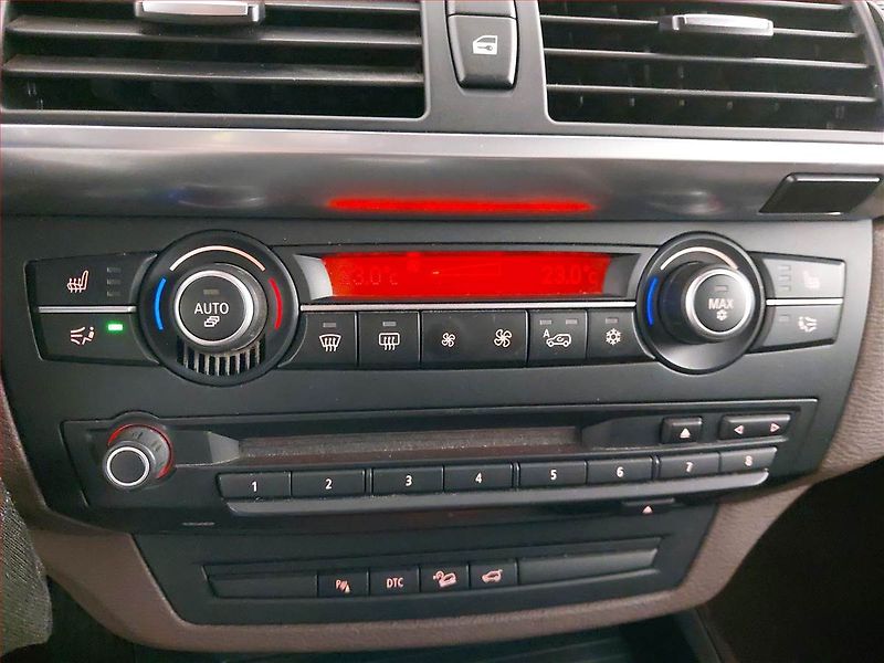 BMW X5 (2008) xDrive30d, 4X4, Automat - fotka 16 z 25