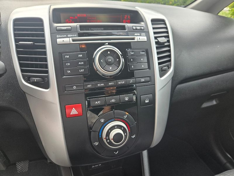 Kia Venga (2014) 1.4 i Serviska - fotka 9 z 20