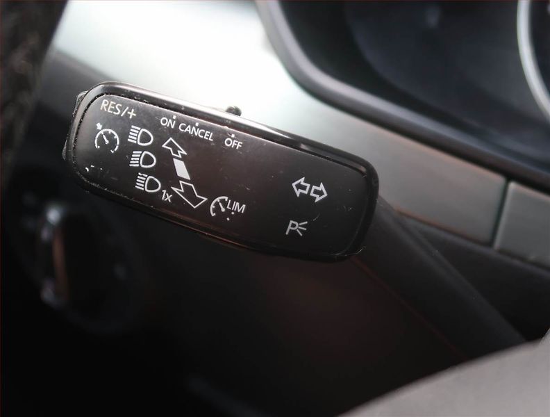 Škoda Superb (2018) Ambition 1.5 TSI, Automat - fotka 17 z 23