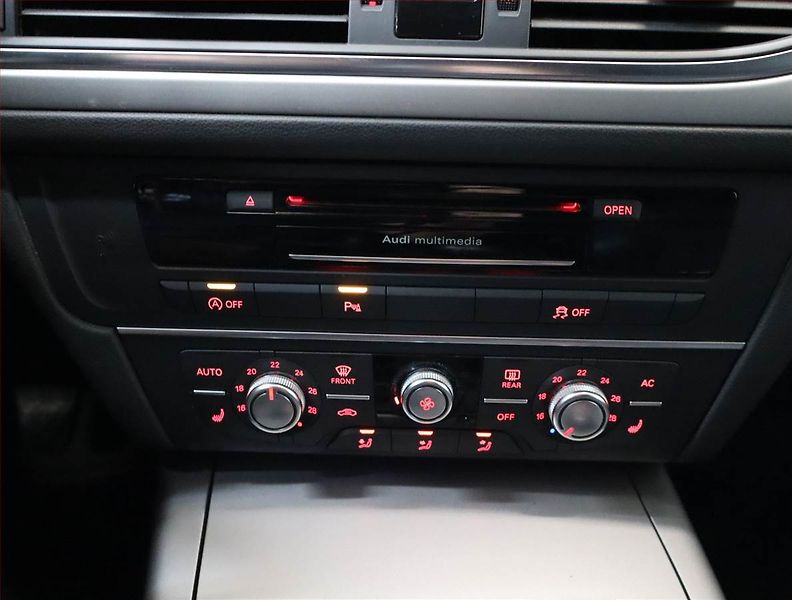 Audi A6 (2012) 2.0 TDI, Serv.kniha, Kůže - fotka 16 z 21