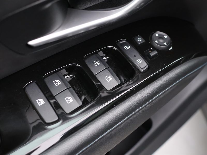 Hyundai Tucson 1,6 T-GDI 132kW 4x4 CZ Premium - fotka 16 z 36