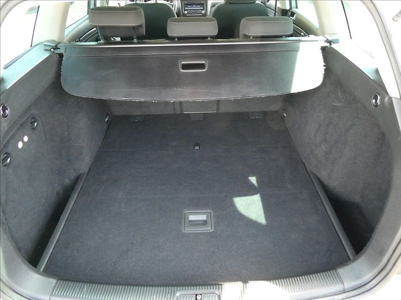 Volkswagen Golf 1,4 TSi 90kW STYLE - fotka 17 z 43