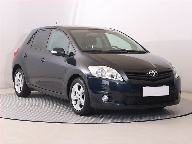 Toyota Auris (2012) 1.4 D-4D, Navi, Vyhř. sedaček - fotografie inzerátu