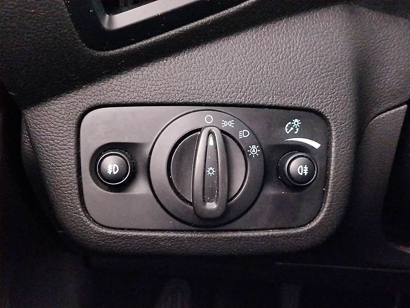 Ford Grand C-MAX (2016) 2.0 TDCi, 7 míst, Serv.kniha - fotka 18 z 22