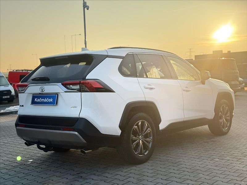 Toyota RAV4 2,0 Style 4WD CVT DPH 129kW - fotka 5 z 29