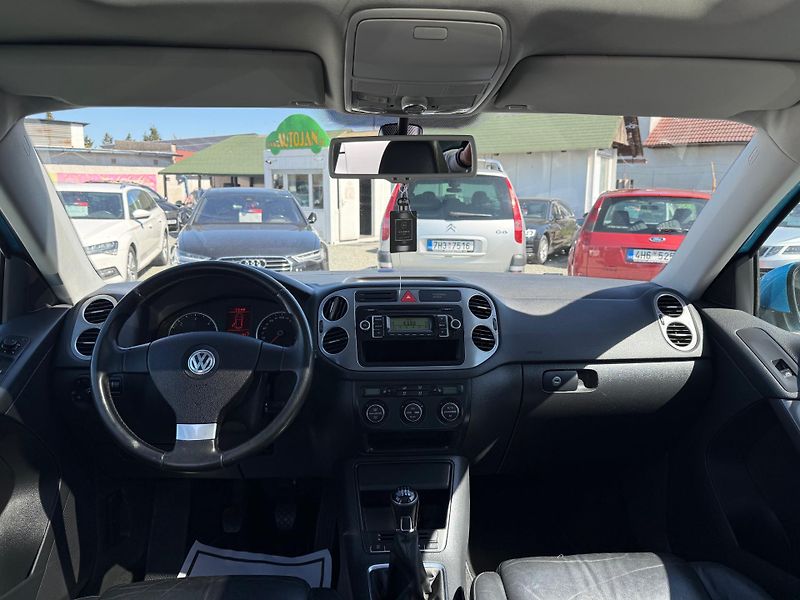 Volkswagen Tiguan 2.0 TDI 4-MOTION - fotka 7 z 13