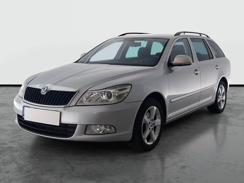 Škoda Octavia (2013) Ambition 2.0 TDI, ČR,1.maj - fotka 2 z 17