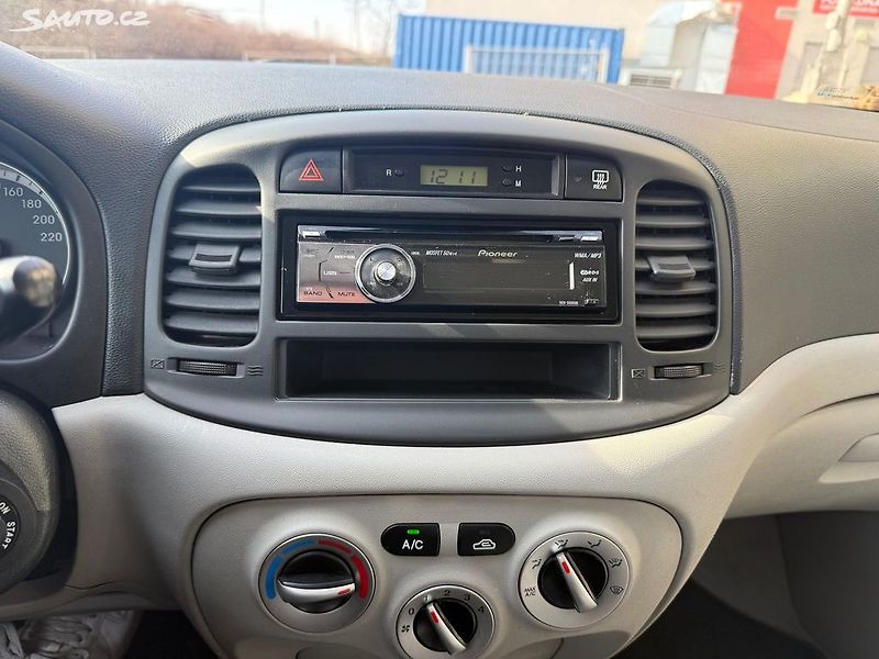 Hyundai Accent (2008) 1.6i, 82kw Původ ČR 1. maj. - fotka 18 z 21