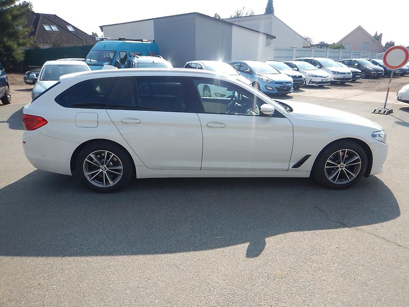 BMW Řada 5 520D XDRIVE - fotka 6 z 26