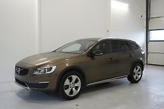 Volvo V60 (2016)  D4 MOMENTUM - fotografie inzerátu