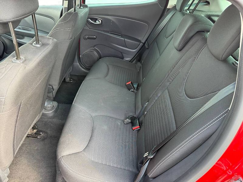 Renault Clio (2018) 1.2 SCe 54 kW Limited - fotka 9 z 21