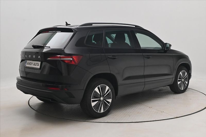 Škoda Karoq 2,0 TDI 85 kW Clever NAVI Záru - fotka 5 z 31