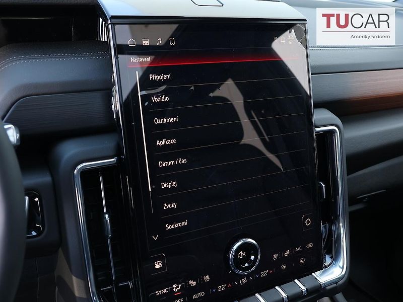GMC Yukon (2026) Denali 6.2 V8  - fotka 24 z 47
