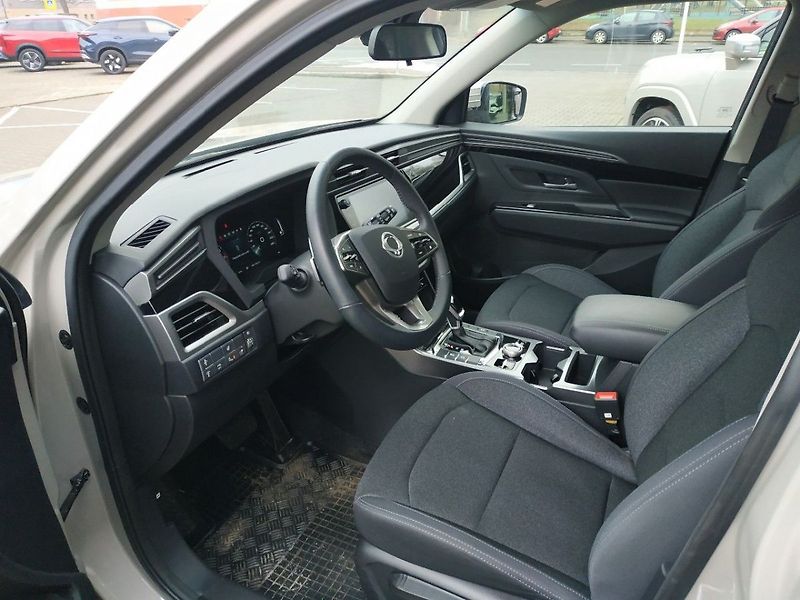 SsangYong Korando 1.5T, Style+2WD, AT, SKLADEM - fotka 11 z 23