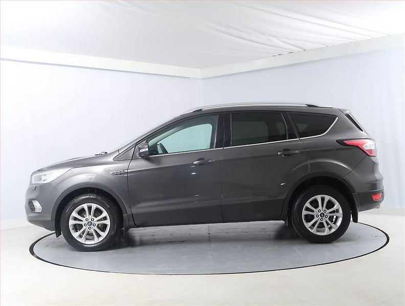 Ford Kuga (2019) 1.5 EcoBoost, Kůže, Navi - fotka 3 z 15