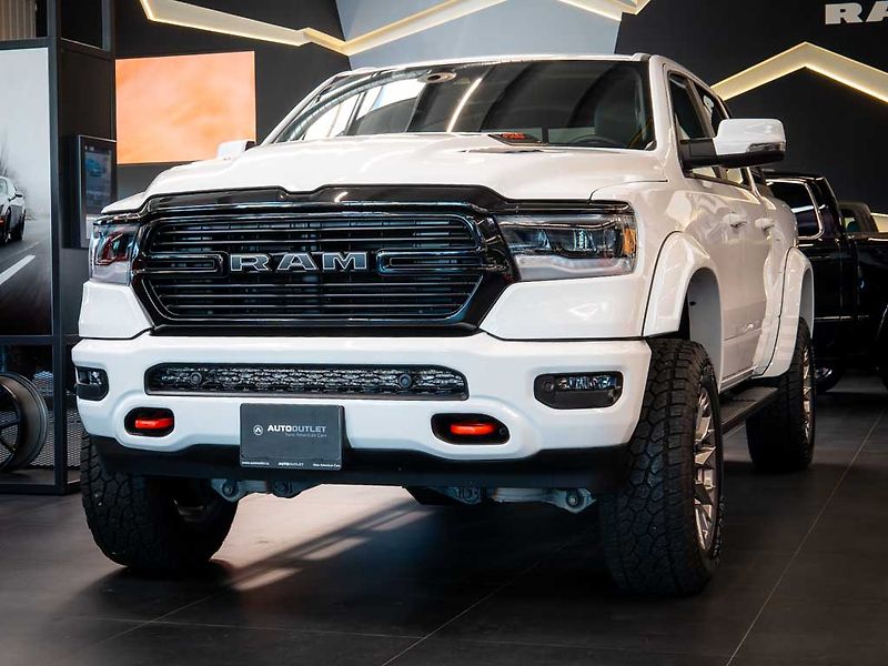 Dodge RAM (2024) 5.7 HEMI V8 Sport Lift edition - fotka 1 z 31