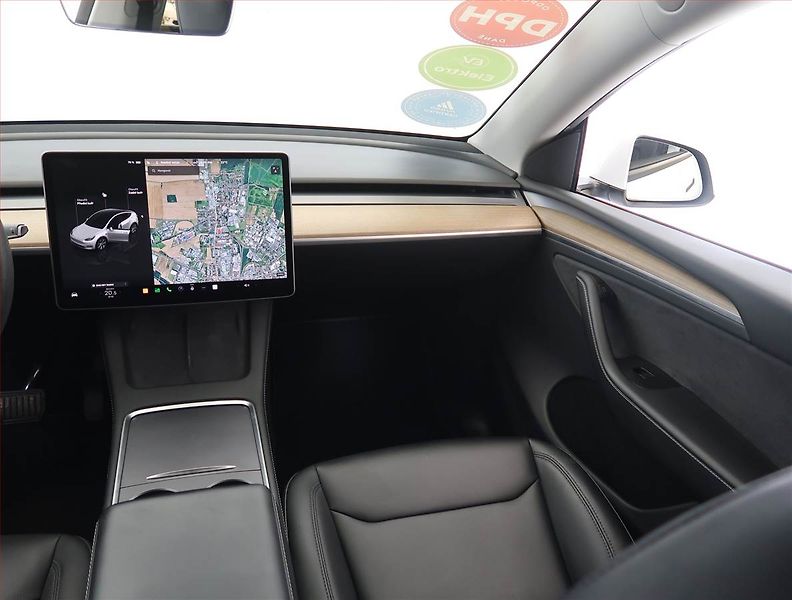 Tesla Model Y (2023) Long Range AWD 79kWh, SoH 93% - fotka 8 z 33