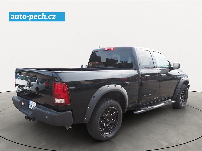 Dodge RAM 1500 (2021) Warlock 4x4 LPG - fotka 4 z 35