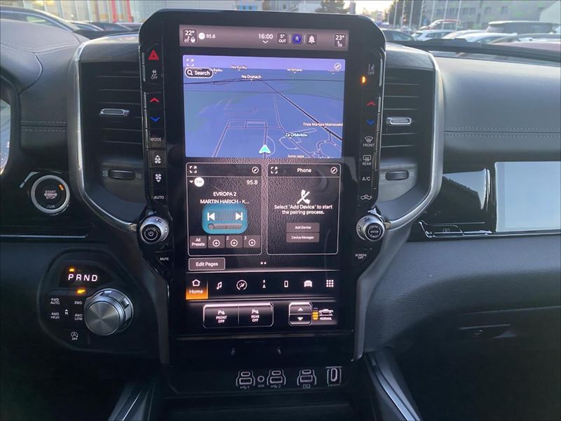 Dodge RAM (2025) 3,0 R6 LPG R6 Laramie Night - fotka 18 z 24