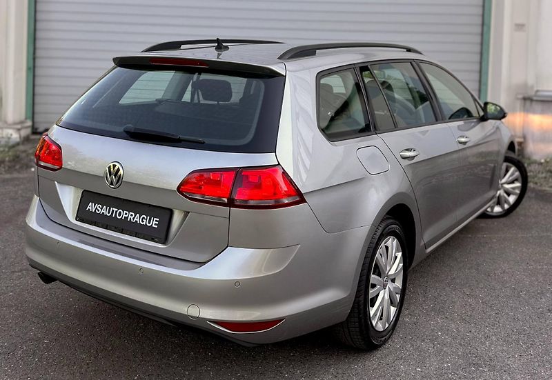 Volkswagen Golf (2015)  VII KOMBI 1.6 TDI DSG WEBASTO - fotka 4 z 28