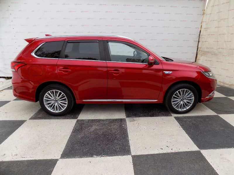 Mitsubishi Outlander (2021) 2.4 PHEV/4WD/1.Maj./LED/ - fotka 6 z 42