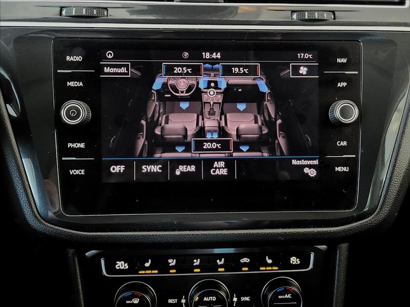 Volkswagen Tiguan 1,5 JIŽ NENÍ AKTUÁLNÍ - fotka 31 z 48