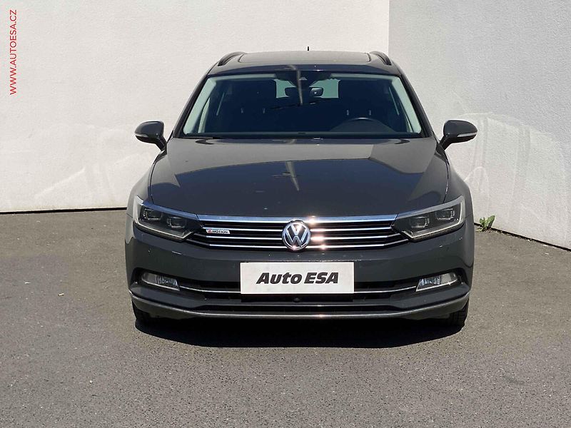 Volkswagen Passat (2018) 2.0 TDi 4x4, Comfortline - fotka 2 z 18