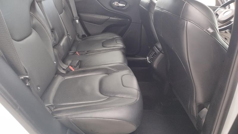 Jeep Cherokee 2.0JTD-volat-608 081 843 - fotka 18 z 19