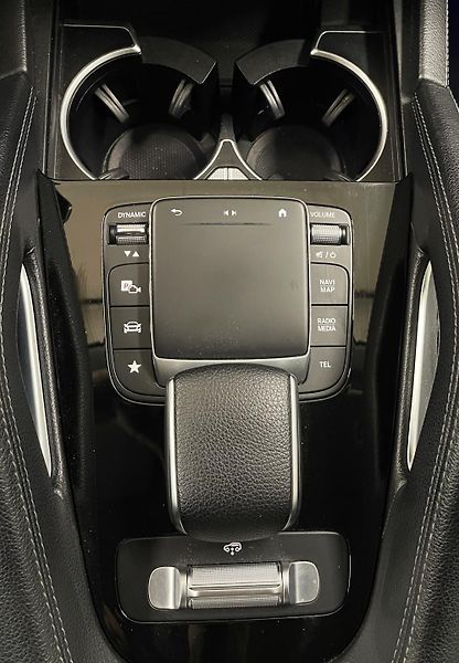 Mercedes-Benz GLE 300d, AMG-LINE, 1. MAJ., ČR - fotka 22 z 28