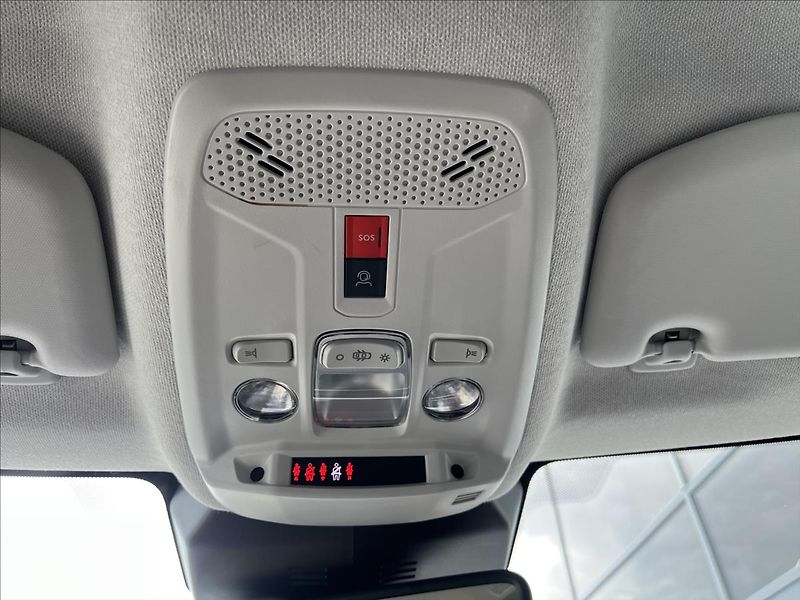 Citroën C4 1,2   MAX 136 HYBRID Ë-DCS6 - fotka 17 z 20
