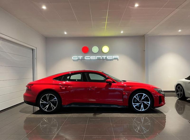 Audi e-tron GT Quattro Kamera Panorama Matrix - fotka 2 z 12