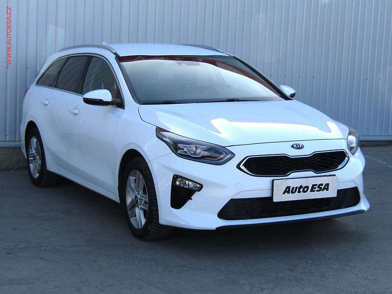 Kia Ceed (2019) 1.6 CRDi, 1.maj,ČR, Exclusive - fotografie inzerátu