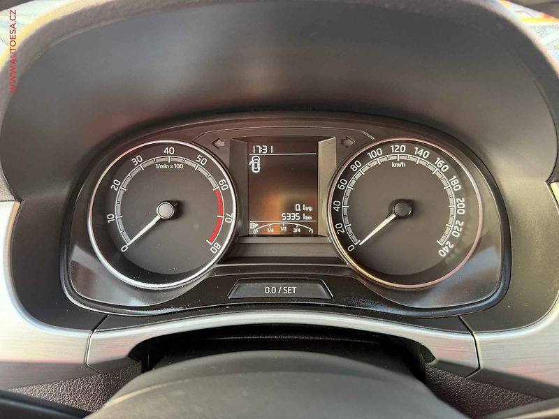 Škoda Fabia (2018) 1.0 MPi, ČR, AC, temp, STK9 - fotka 16 z 17