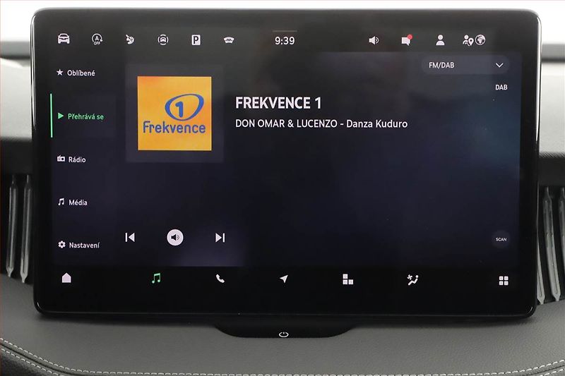 Škoda Superb (2025) 2.0 TSI, LAURIN&KLEMENT, DPH - fotka 14 z 20