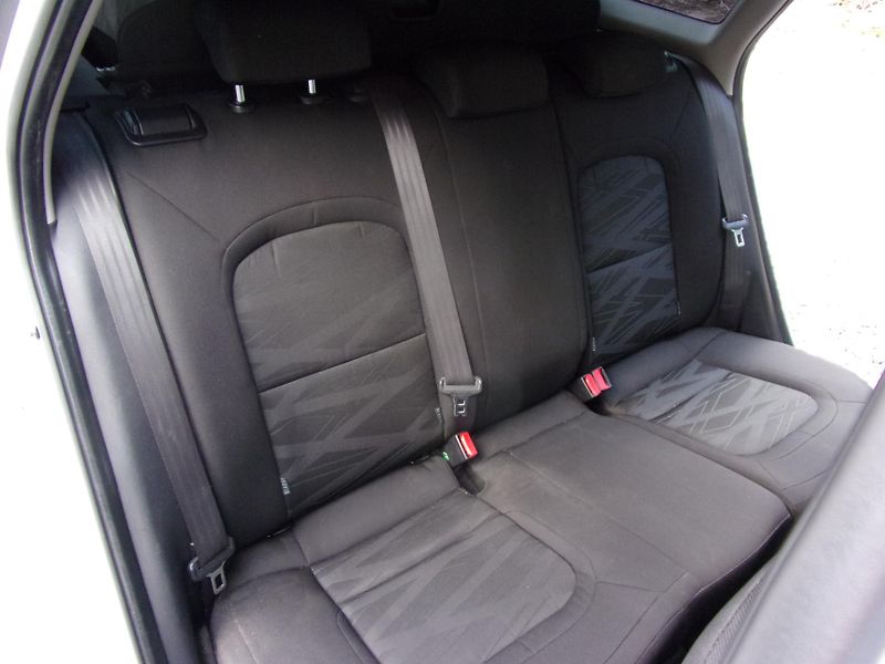 Kia Ceed 1.4 CRDi 66kW PŮVOD ČR  2xKOLA - fotka 21 z 23