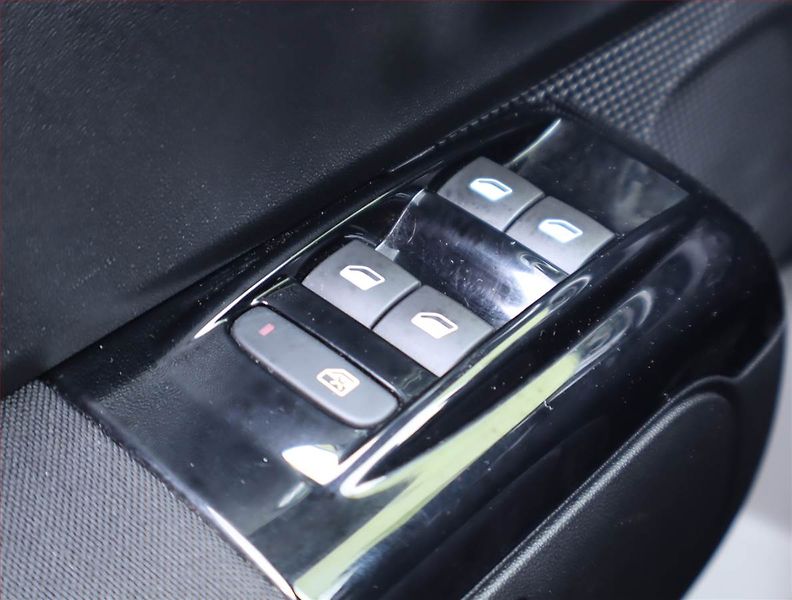 Citroën C3 (2017) 1.2 PureTech, Serv.kniha - fotka 14 z 17