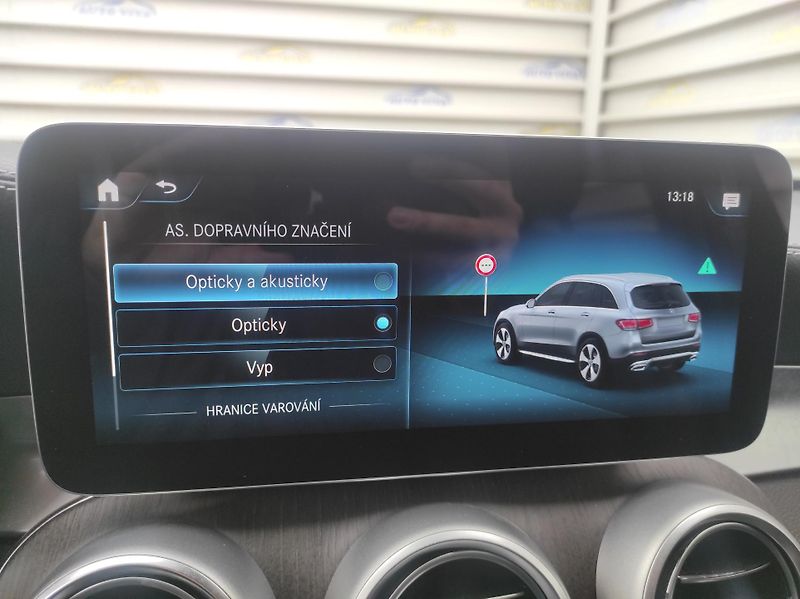 Mercedes-Benz GLC 220D  4matic - fotka 25 z 50