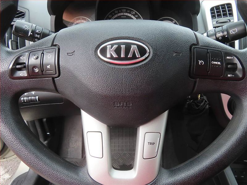 Kia Ceed (2010) 1.4 CVVT, Serv.kniha, Tempomat - fotka 16 z 16