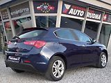 Alfa Romeo Giulietta 1,4 TB 125kW Navi Panorama - náhled 8