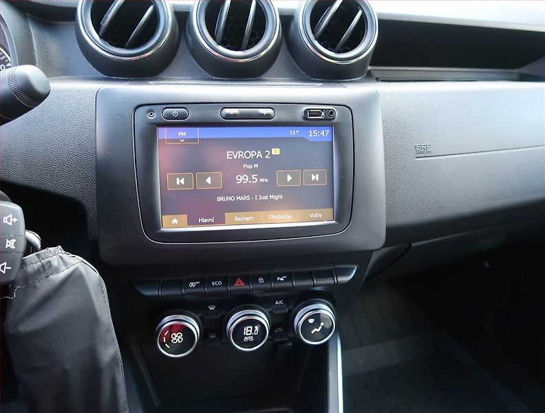 Dacia Duster (2018) Prestige 1.5 Blue dCi, Navi - fotka 12 z 22