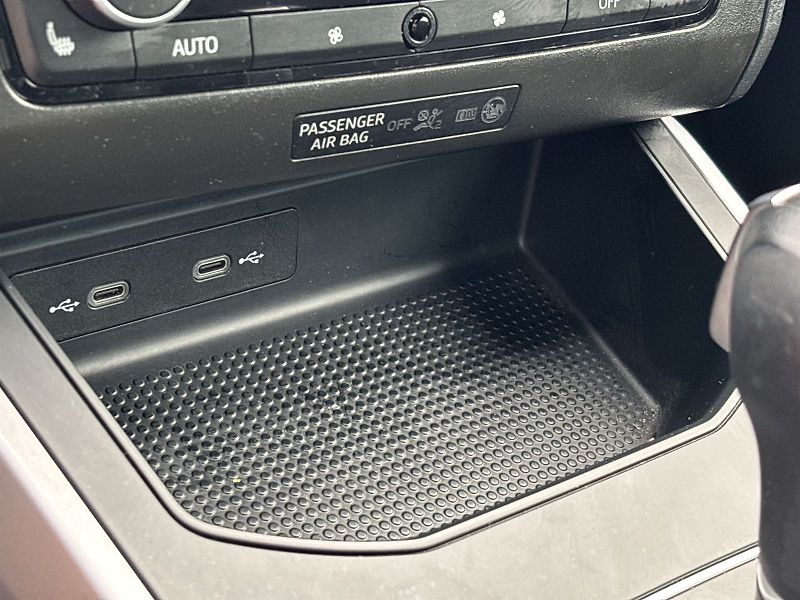 Seat Arona (2022) 1.5 TSI DSG FR - fotka 22 z 29