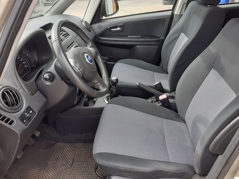 Fiat Sedici (2008) 1.6 i 4x4 - fotka 16 z 22