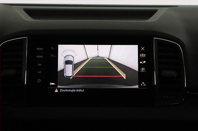 Škoda Karoq (2025) 1.5 TSI, Top Selection - fotka 14 z 18